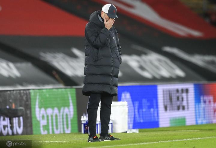 加时末段英超传出新动向，成都蓉城迎来里程碑，管理层表态——球迷炸锅，更衣室氛围转暖(中超成都蓉城最新消息)-开云登录入口